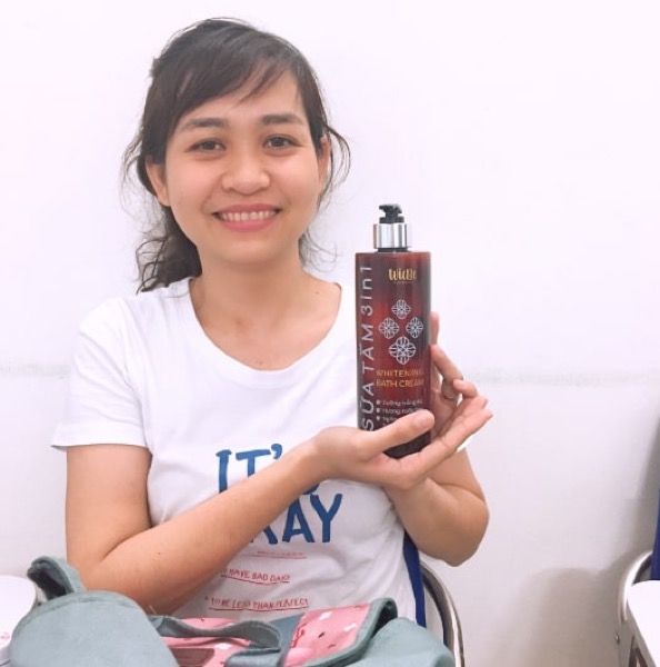 sữa tắm trắng da hằng ngày
