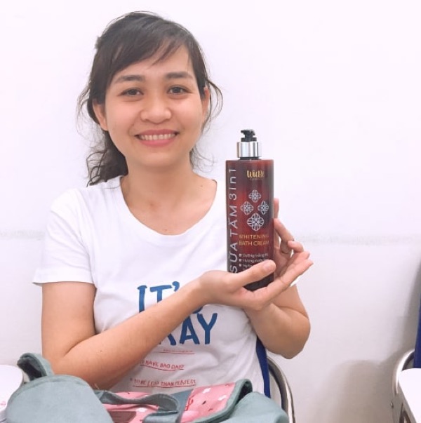 sữa tắm tẩy tế bào chết