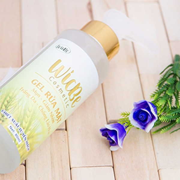gel rửa mặt kháng khuẩn