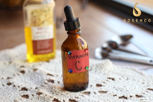 Có nên tự làm serum dưỡng trắng da tại nhà không?