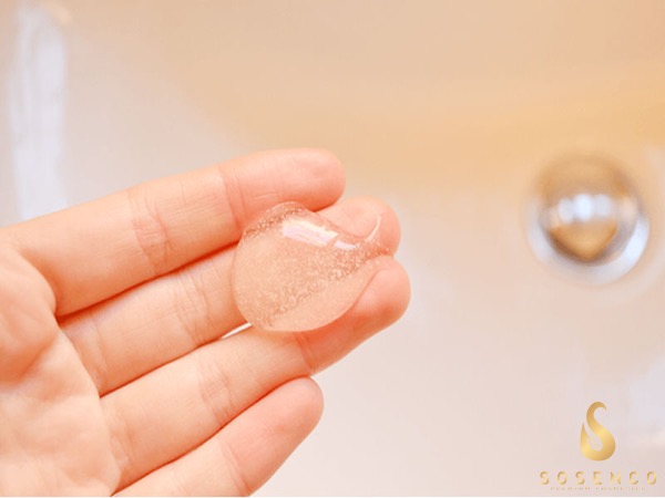 Đặc điểm của các loại sữa rửa mặt loại gel, loại sữa, và loại bọt